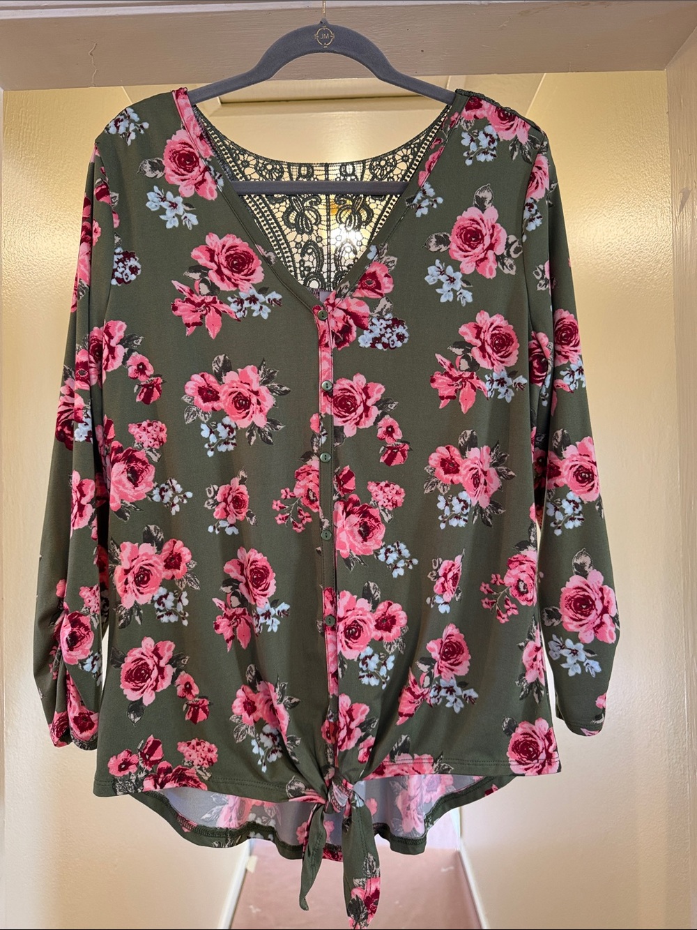 No Boundaries Olive Green Floral Button-Front Blouse with Pink Roses Size 15/17